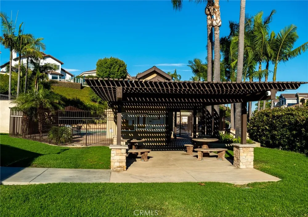 32252 Ridgeway Laguna Niguel, CA 92677