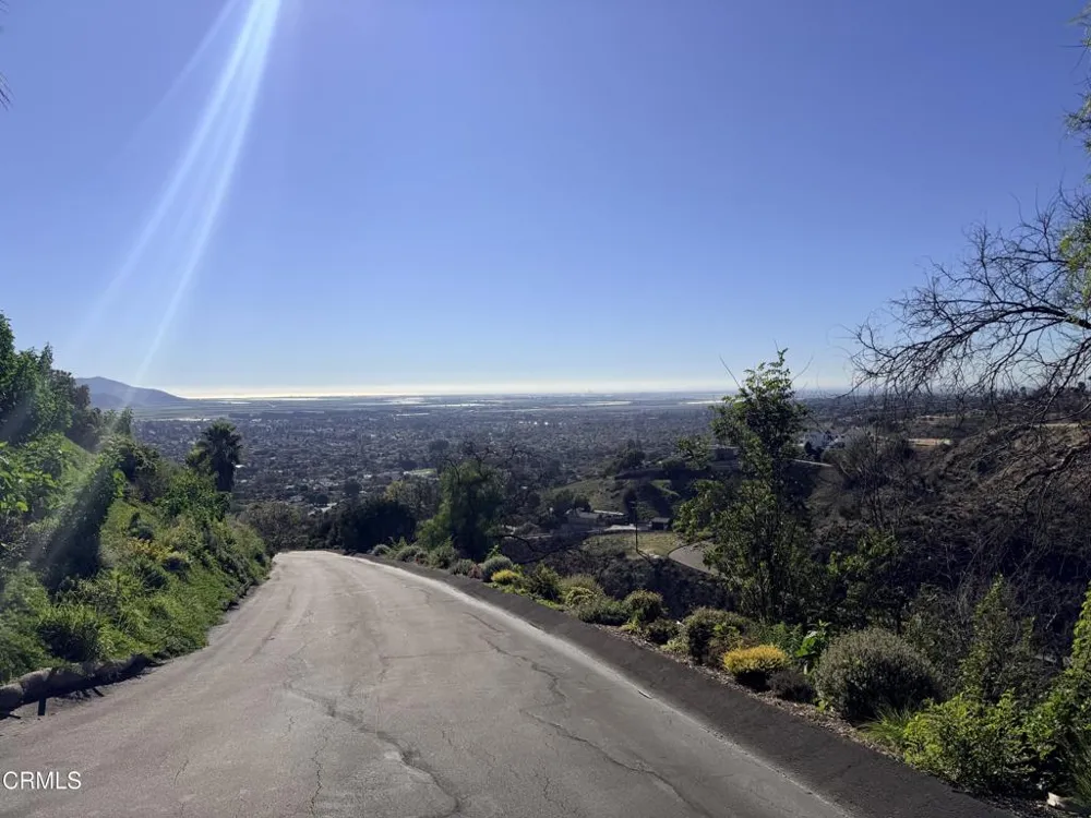 534 E Highland Drive Camarillo, CA 93010