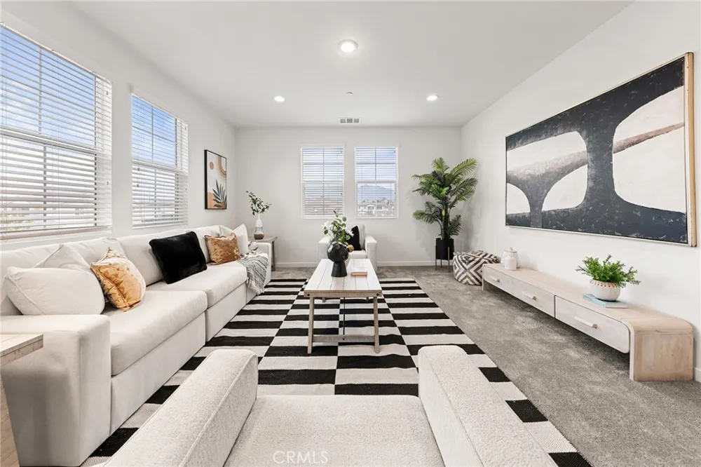 2972 E Calgary Ontario, CA 91761