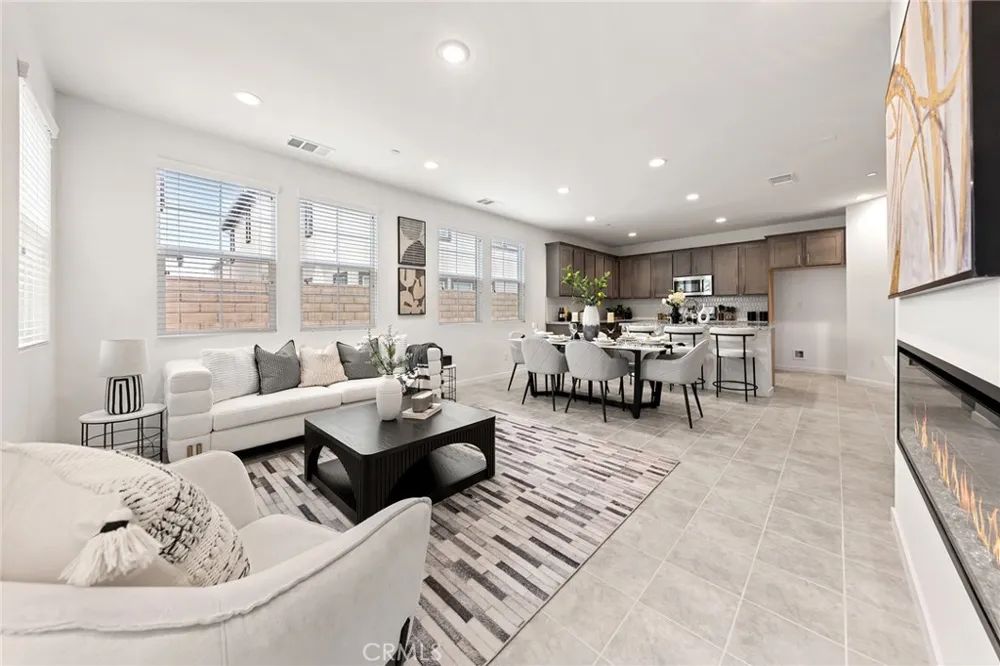 2972 E Calgary Ontario, CA 91761