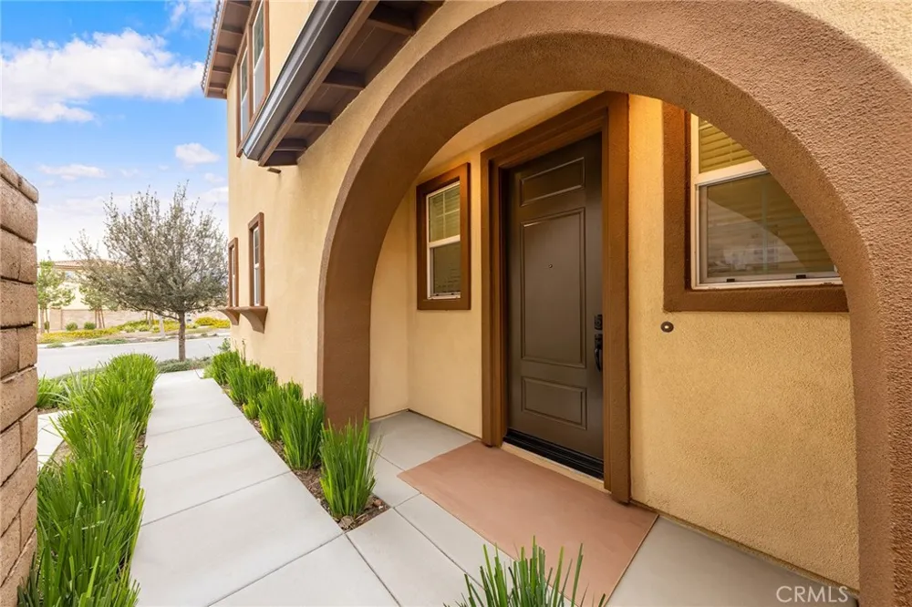 2972 E Calgary Ontario, CA 91761