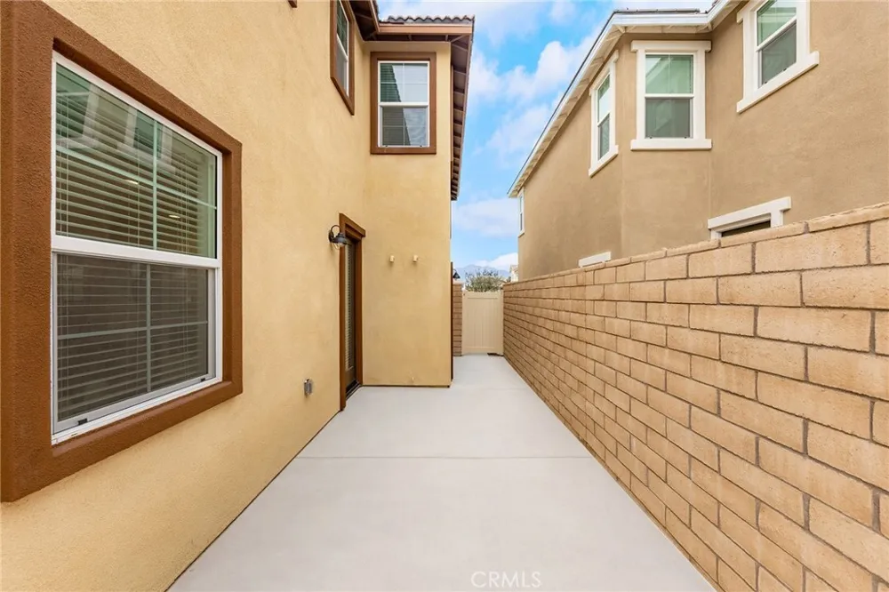 2972 E Calgary Ontario, CA 91761