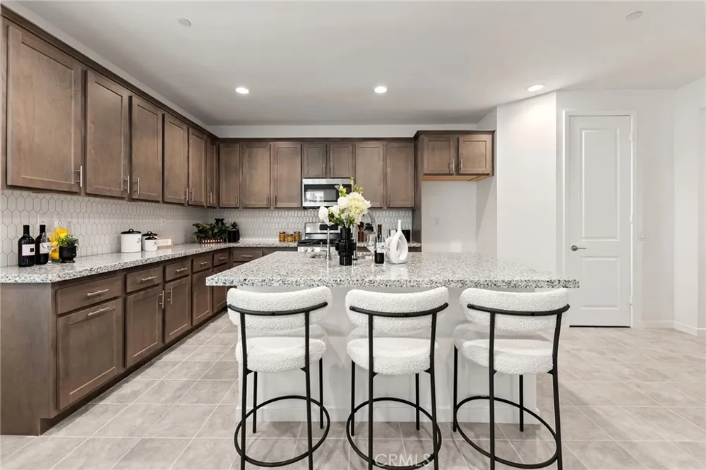 2972 E Calgary Ontario, CA 91761