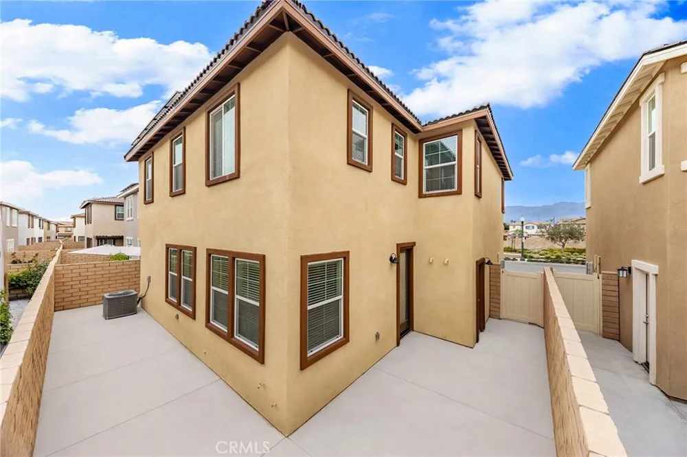 2972 E Calgary Ontario, CA 91761