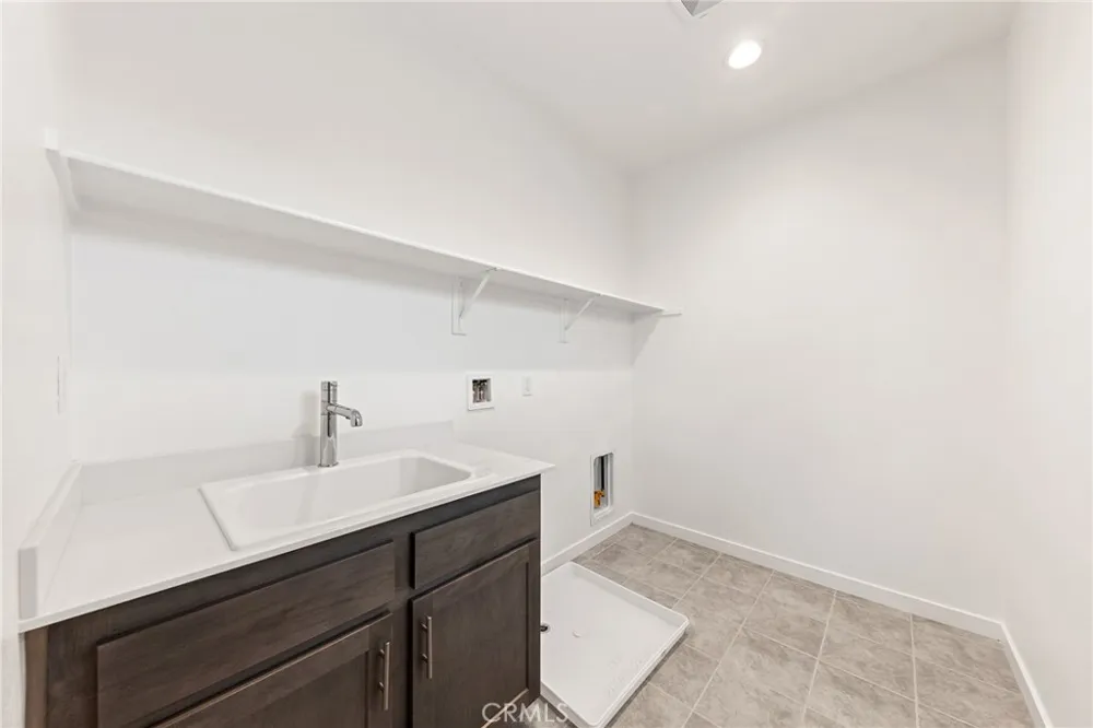 2972 E Calgary Ontario, CA 91761