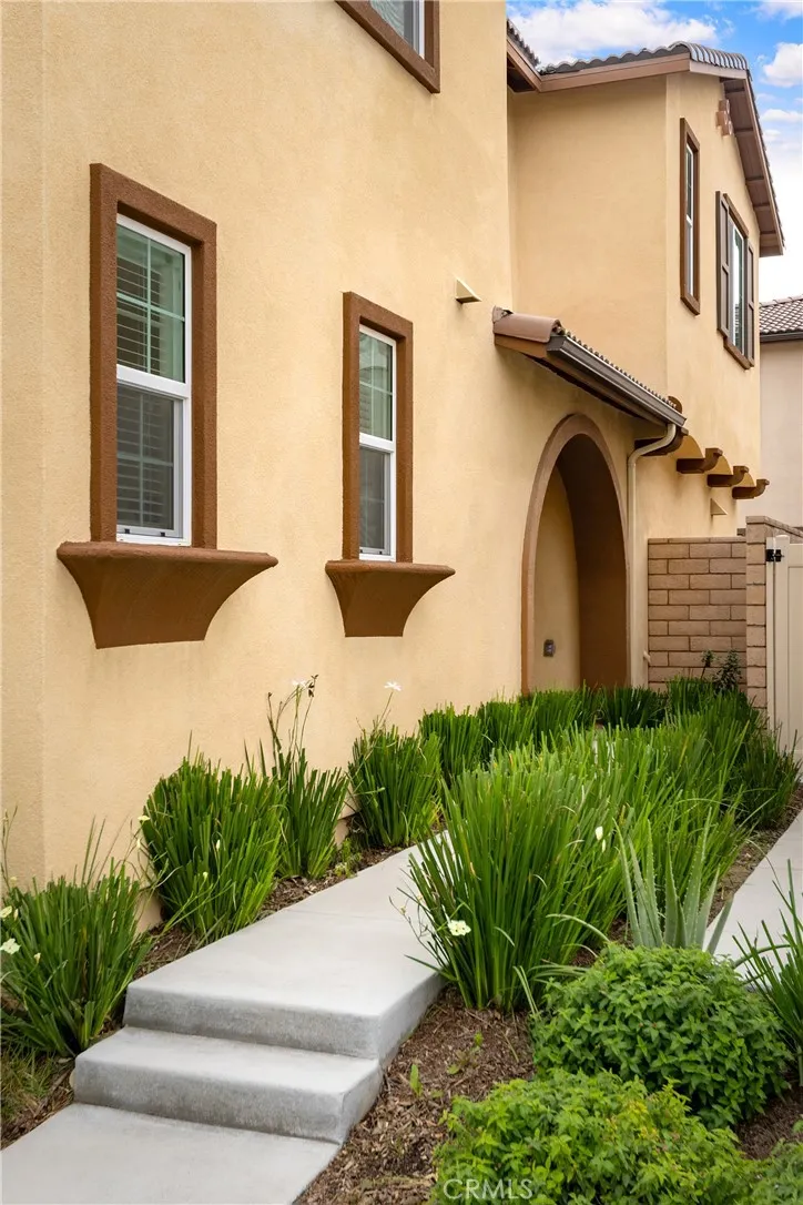 2972 E Calgary Ontario, CA 91761