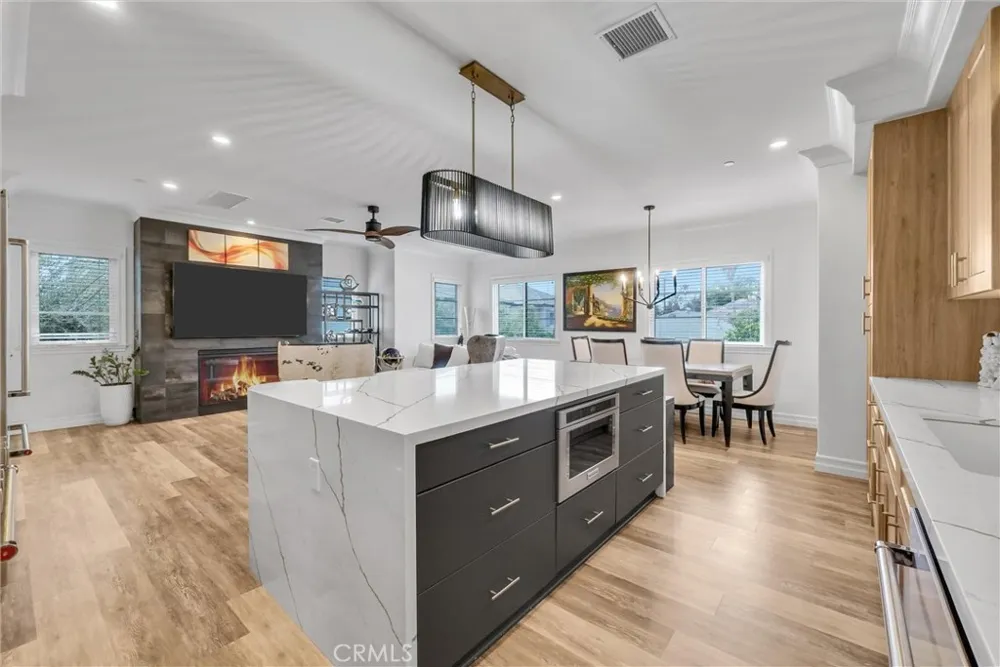 318 California Street Arcadia, CA 91006