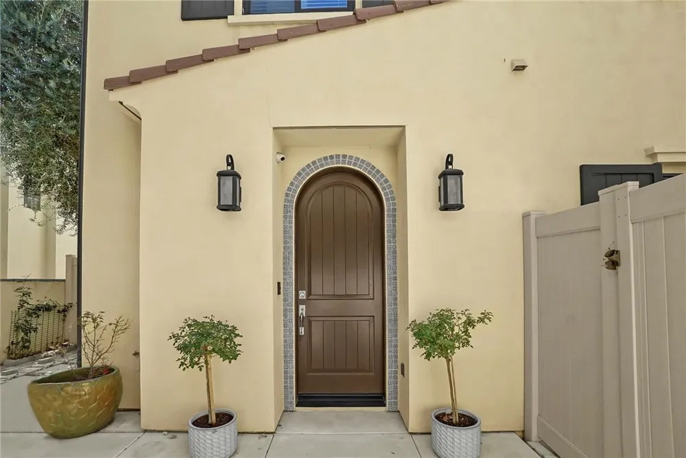 318 California Street Arcadia, CA 91006