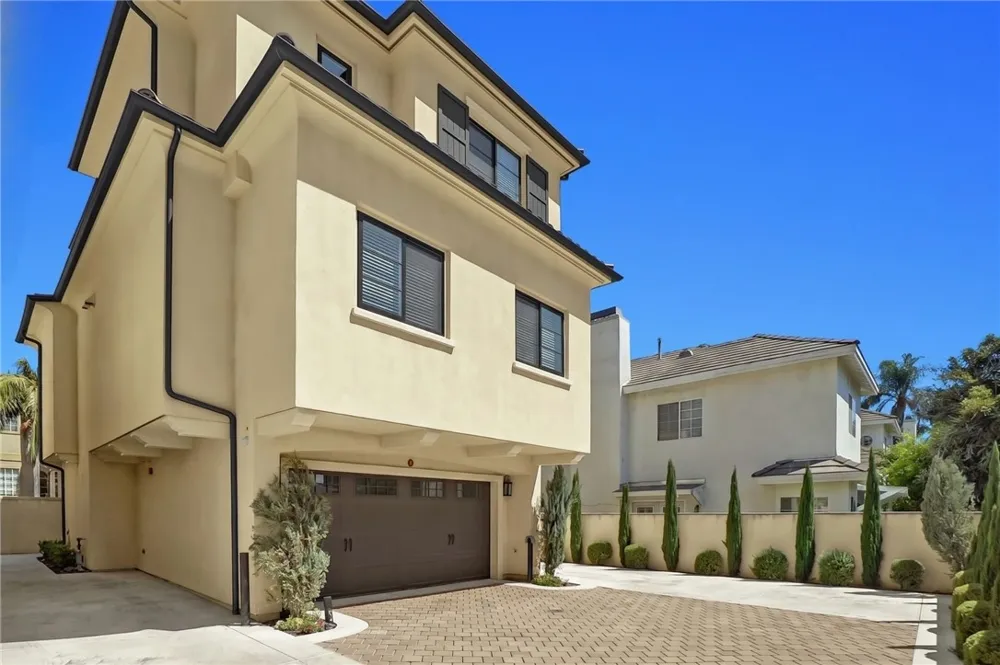 318 California Street Arcadia, CA 91006