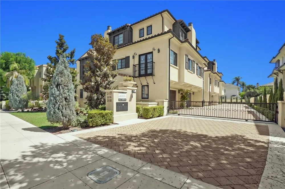 318 California Street Arcadia, CA 91006