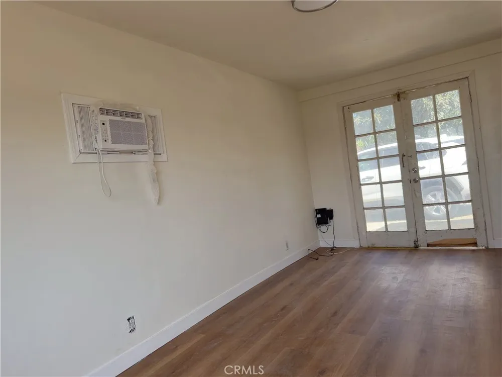 359 Drake Upland, CA 91786