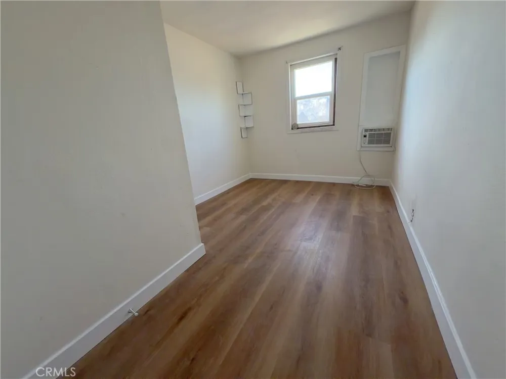 359 Drake Upland, CA 91786