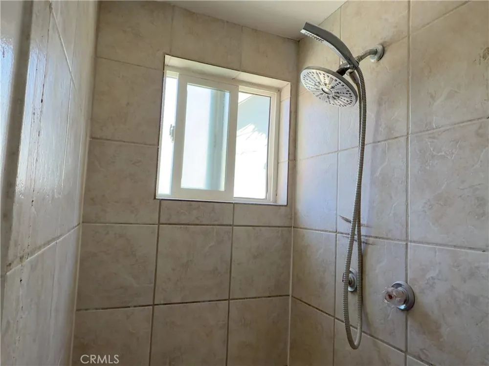 359 Drake Upland, CA 91786
