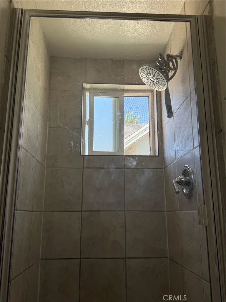 359 Drake Upland, CA 91786