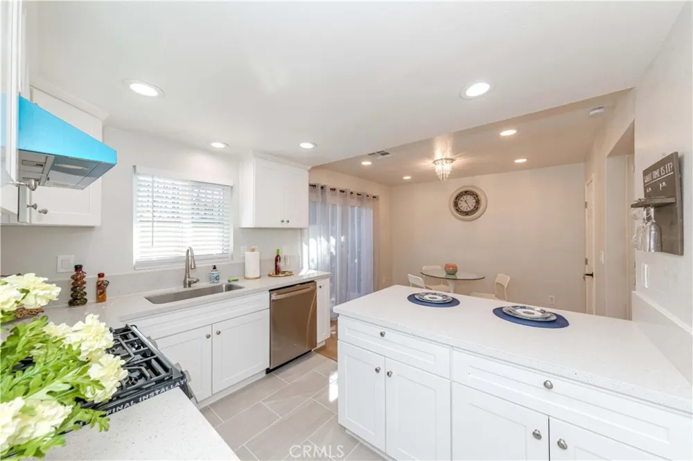 918 Huntington Dr #O Duarte, CA 91010