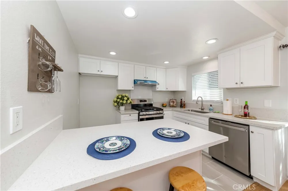 918 Huntington Dr #O Duarte, CA 91010