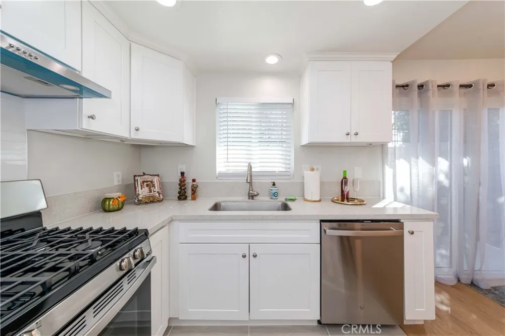918 Huntington Dr #O Duarte, CA 91010