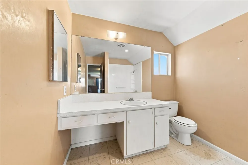 9364 Fleetwood Street Cypress, CA 90630