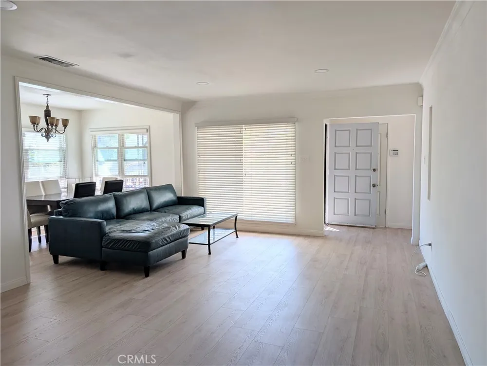 430 De La Fuente Monterey Park, CA 91754