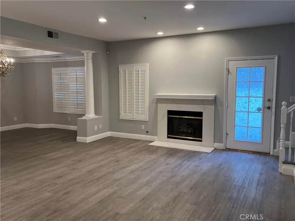 746 W Huntington #F Arcadia, CA 91007
