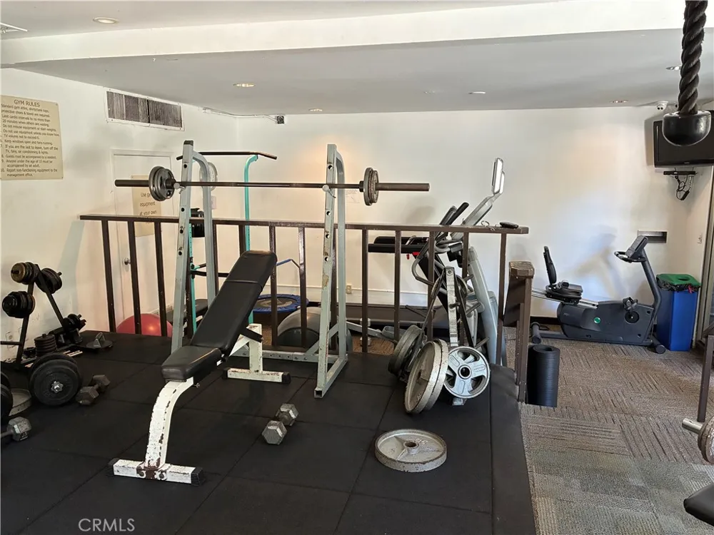 950 Kings Road #103 West Hollywood, CA 90069