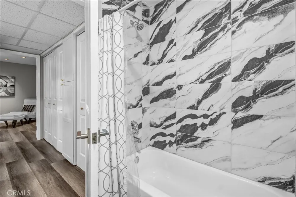 950 Kings Road #103 West Hollywood, CA 90069