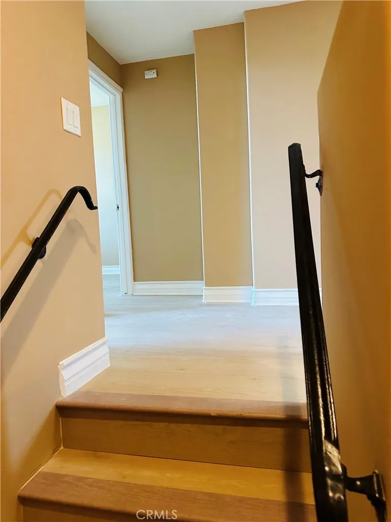 5555 Carpenter #4 Valley Village, CA 91607