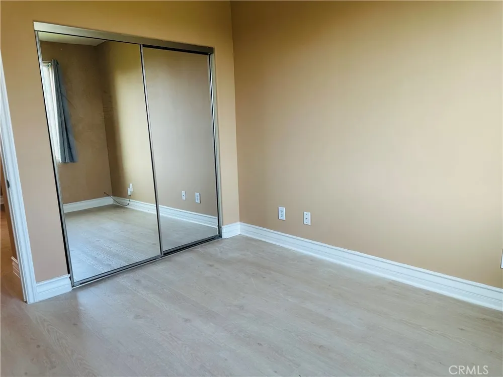 5555 Carpenter #4 Valley Village, CA 91607
