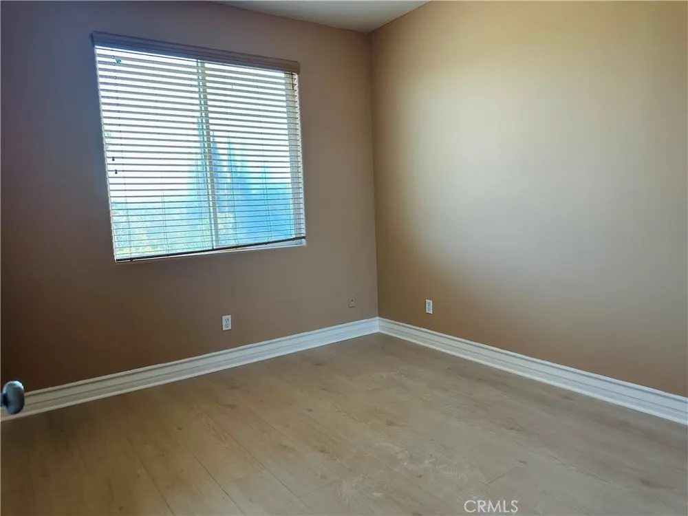 5555 Carpenter #4 Valley Village, CA 91607