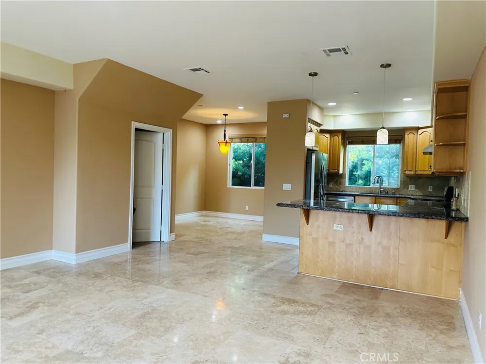 5555 Carpenter #4 Valley Village, CA 91607