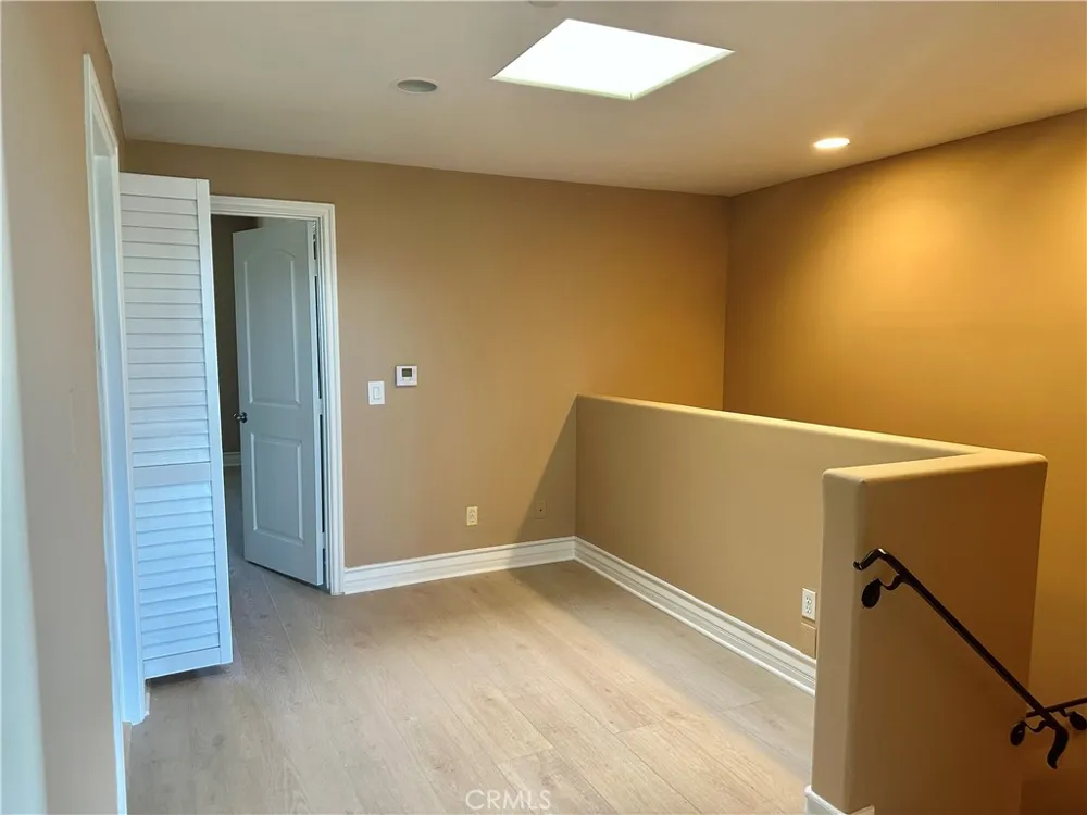 5555 Carpenter #4 Valley Village, CA 91607
