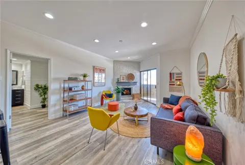 1665 Federal Avenue #302