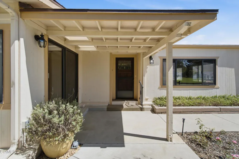 975 W Telegraph Road #26 Santa Paula, CA 93060