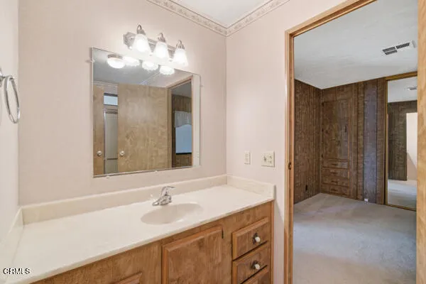 975 W Telegraph Road #26 Santa Paula, CA 93060