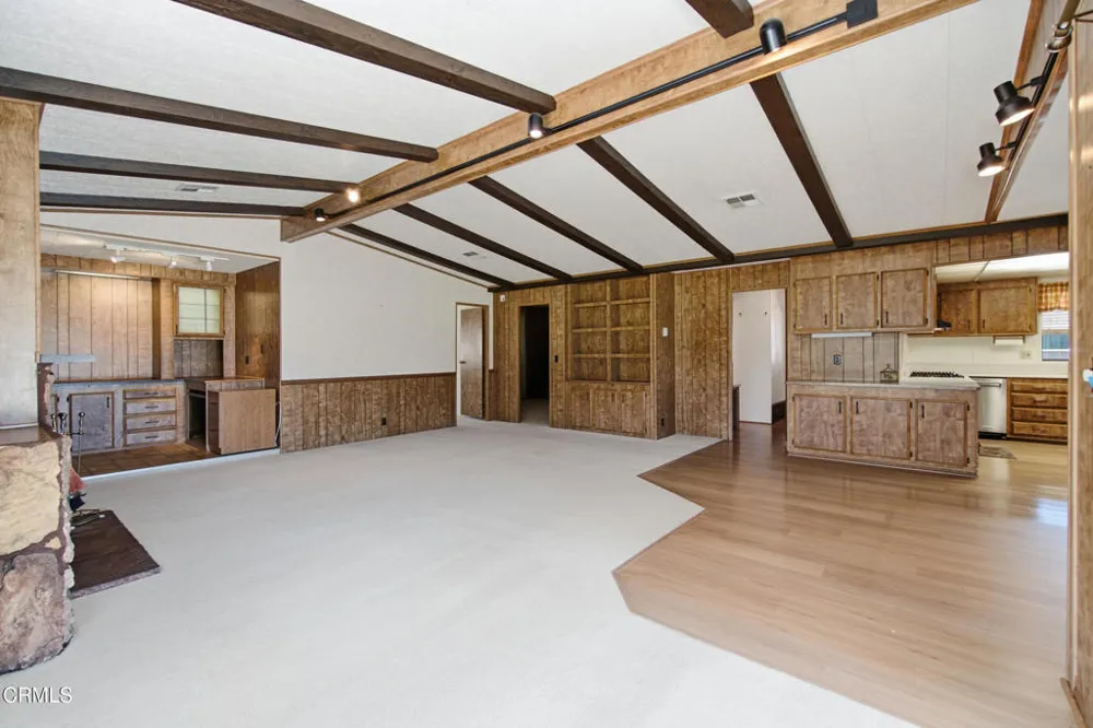 975 W Telegraph Road #26 Santa Paula, CA 93060