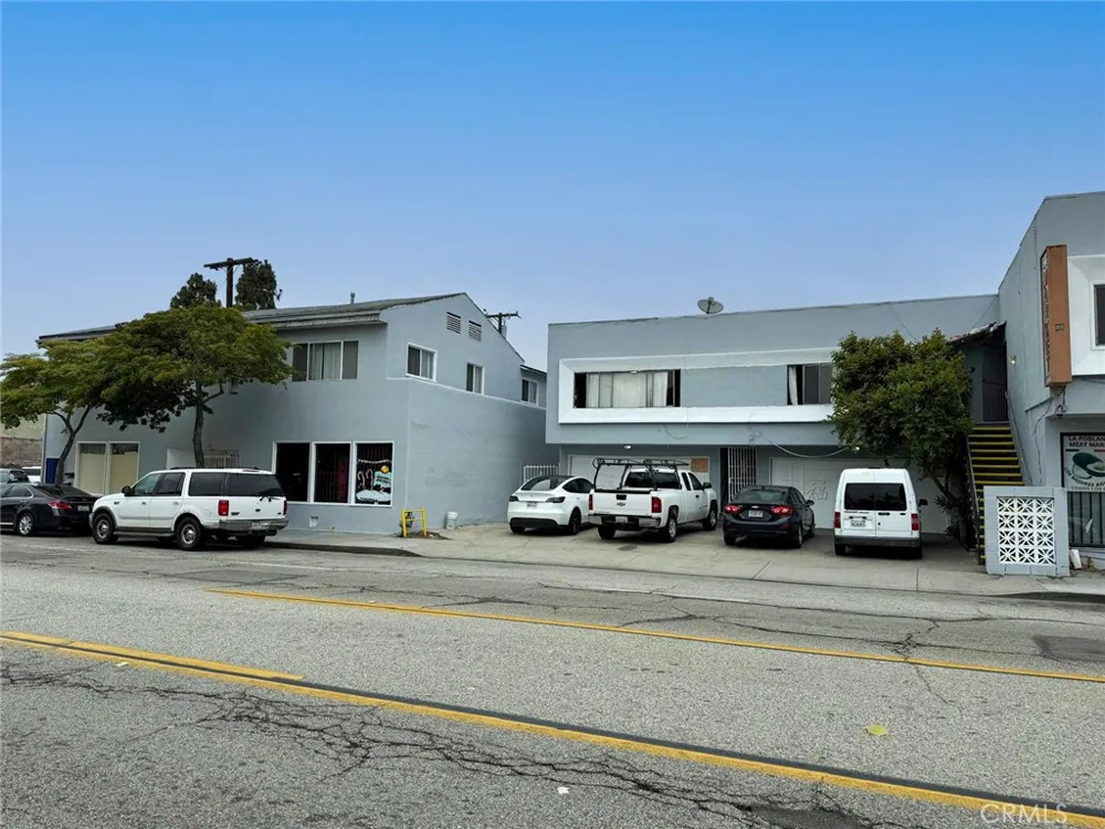139 W Arbor Vitae Inglewood, CA 90301