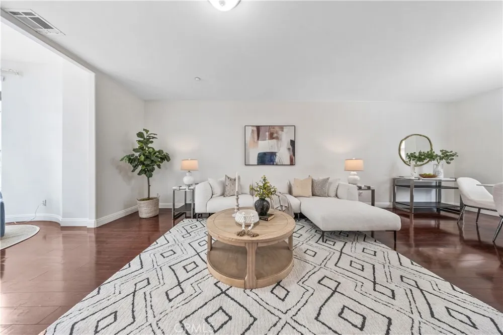 454 W Duarte #D Arcadia, CA 91007