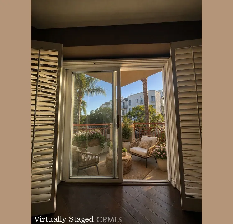 320 S Willaman Drive #302 Los Angeles, CA 90048