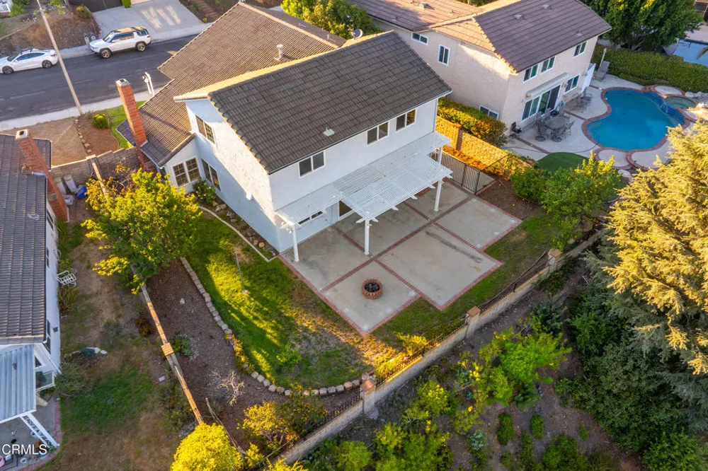 408 Blackhawk Drive Thousand Oaks, CA 91320