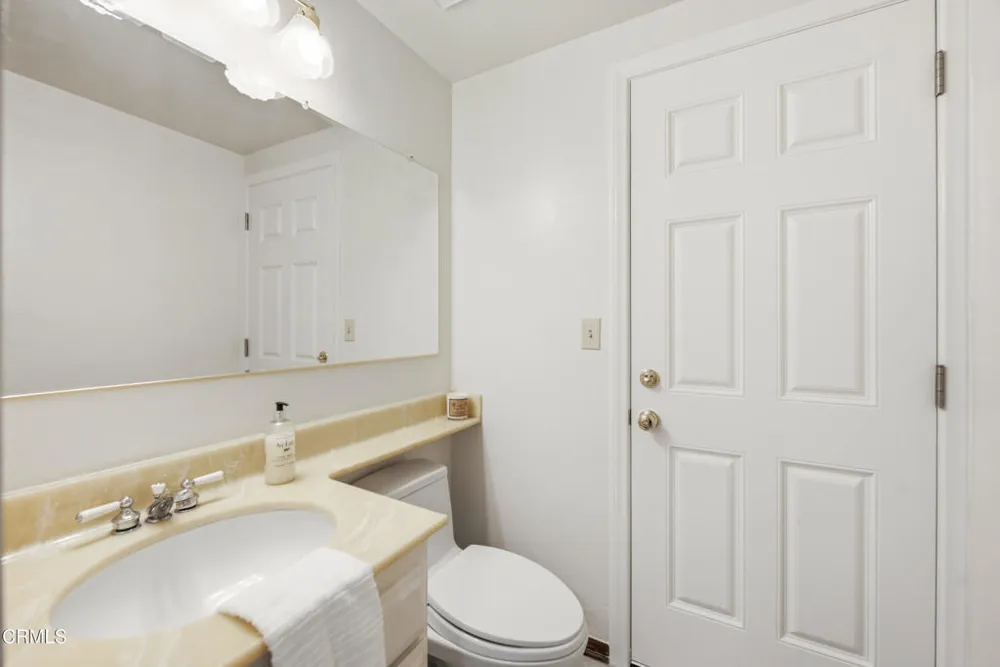 408 Blackhawk Drive Thousand Oaks, CA 91320