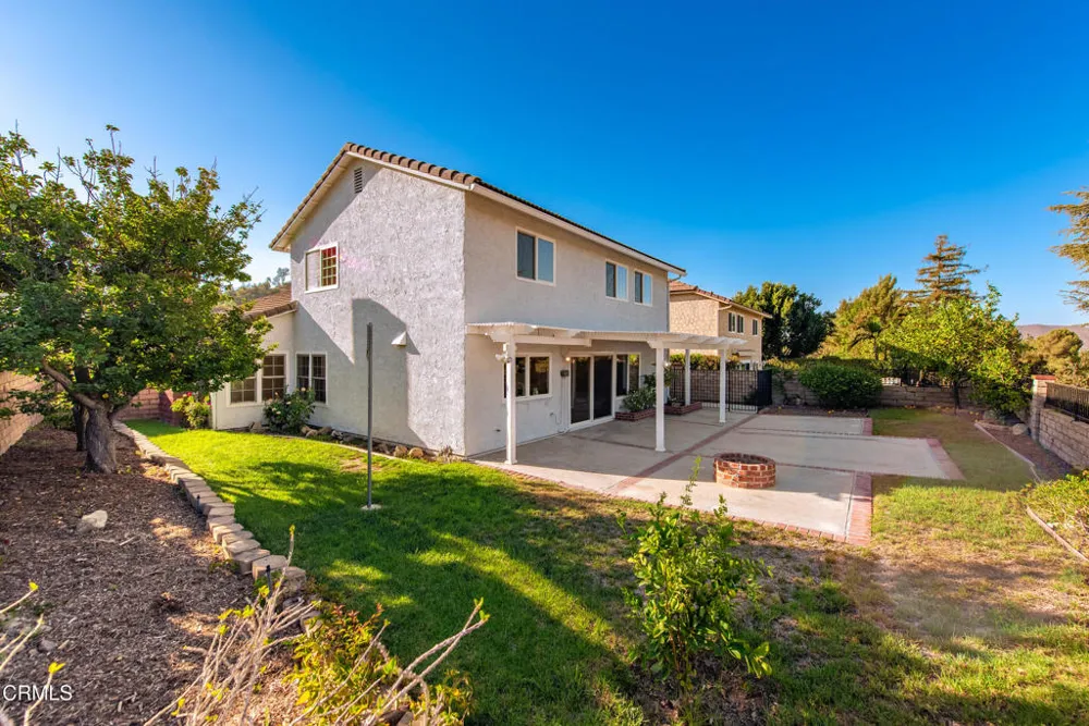 408 Blackhawk Drive Thousand Oaks, CA 91320
