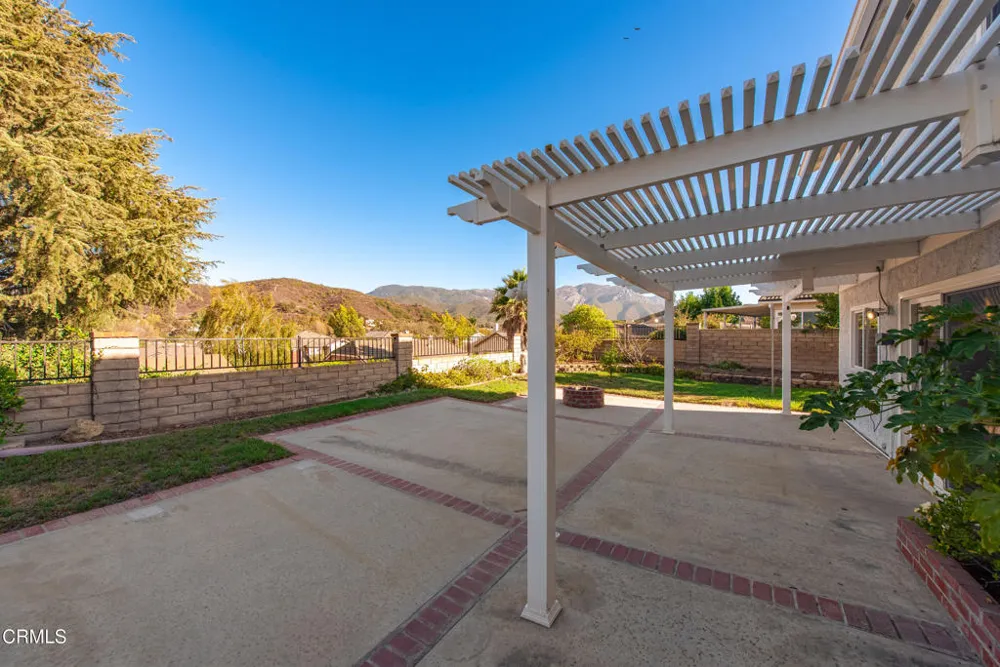 408 Blackhawk Drive Thousand Oaks, CA 91320