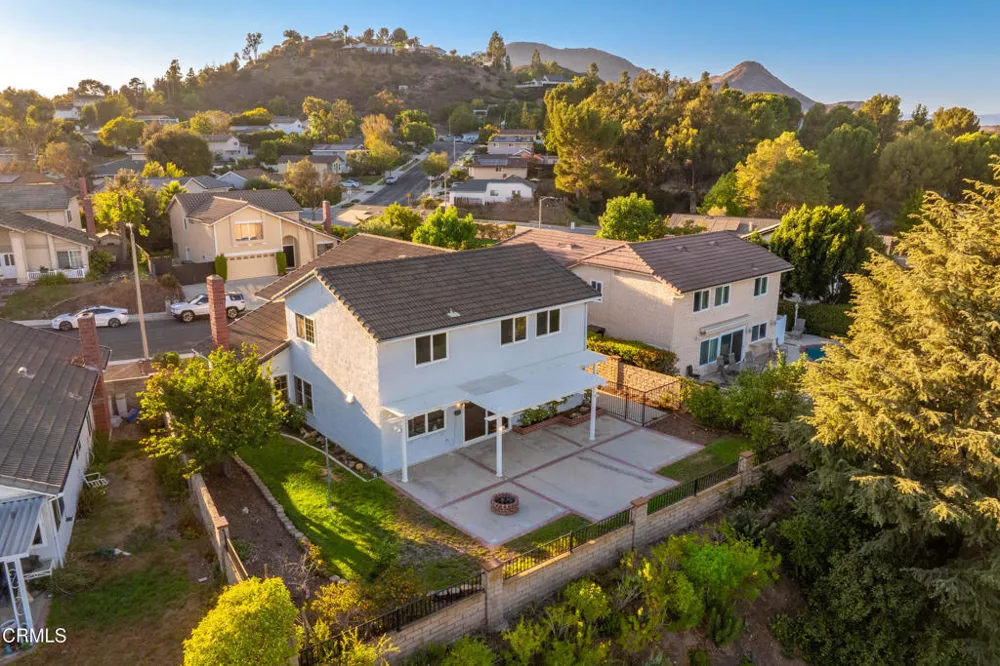 408 Blackhawk Drive Thousand Oaks, CA 91320