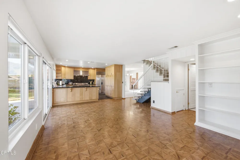 408 Blackhawk Drive Thousand Oaks, CA 91320