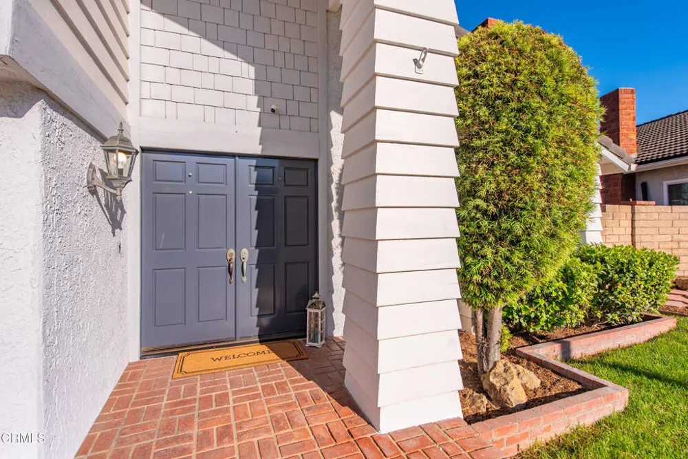 408 Blackhawk Drive Thousand Oaks, CA 91320