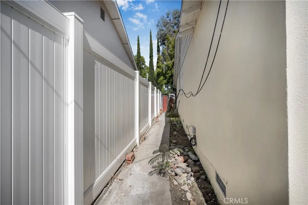 6947 Murietta Avenue Van Nuys, CA 91405