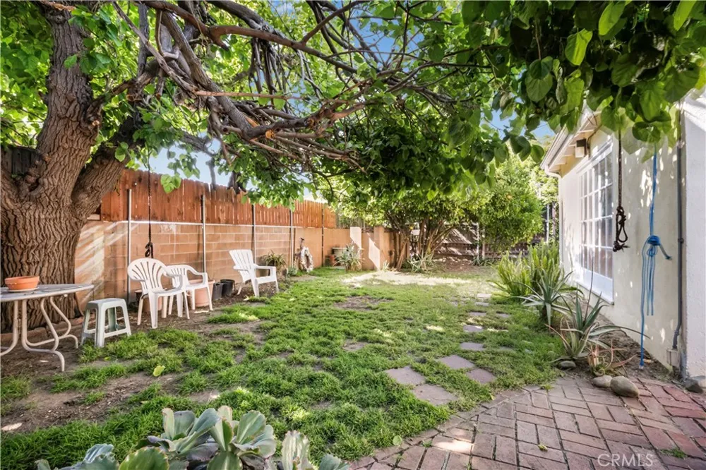 6947 Murietta Avenue Van Nuys, CA 91405