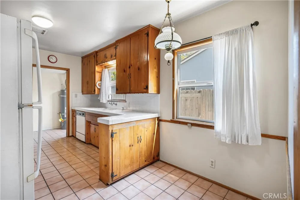 6947 Murietta Avenue Van Nuys, CA 91405