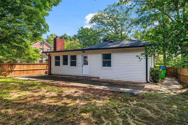 25 Lakeshore Drive Avondale Estates, GA 30002