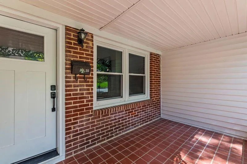 25 Lakeshore Drive Avondale Estates, GA 30002